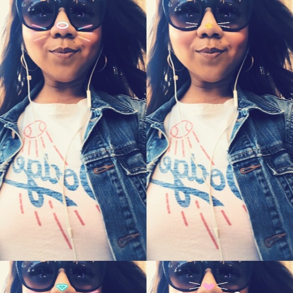 Meet your Posher, Jeannette - Picture 1 of 1